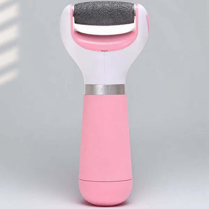 Exfoliador eléctrico de pies en color rosa con cabezal rodillo mineral, vista frontal sobre fondo gris