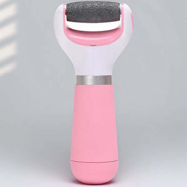 Exfoliador eléctrico de pies en color rosa con cabezal rodillo mineral, vista frontal sobre fondo gris