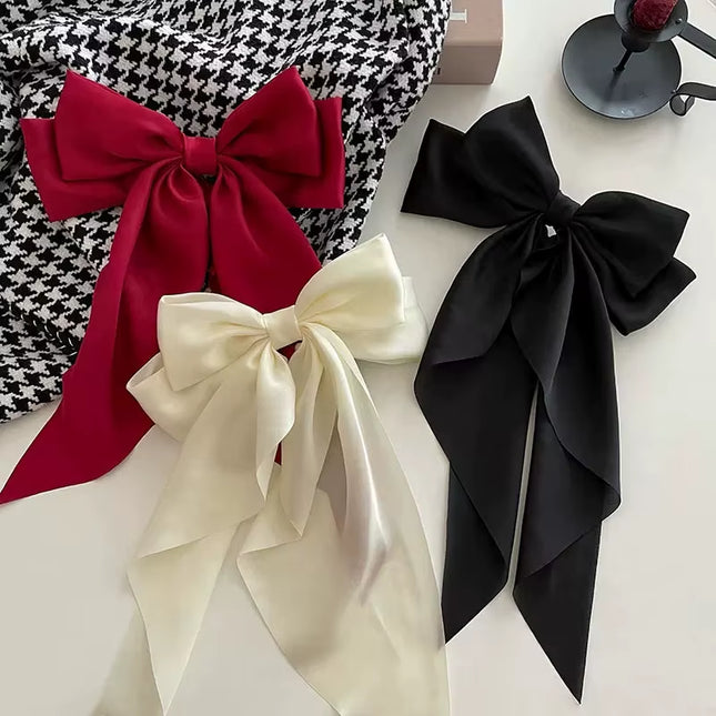 Pinza de Pelo con Lazo detalle del cierre barrette